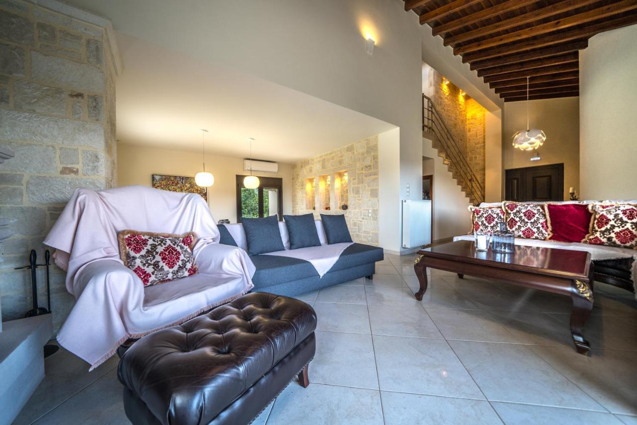 Villa Florentina ✩ Private Pool ✩ Bbq ✩ 7 Guests Alikianos Buitenkant foto